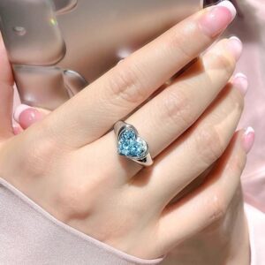 Heart-shaped colorful treasure ring 2 Karat Blue Diamond aquamarine artificial diamond niche high-grade heart-shaped pendant necklace for women