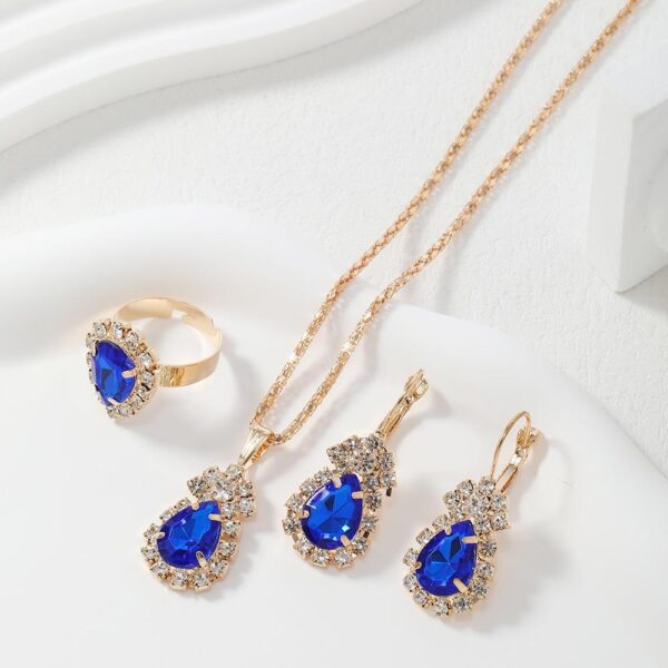 Factory source European and American cross-border explosions water drop heart-shaped jewelry three-piece necklace earrings ring diamond pendant - Image 3