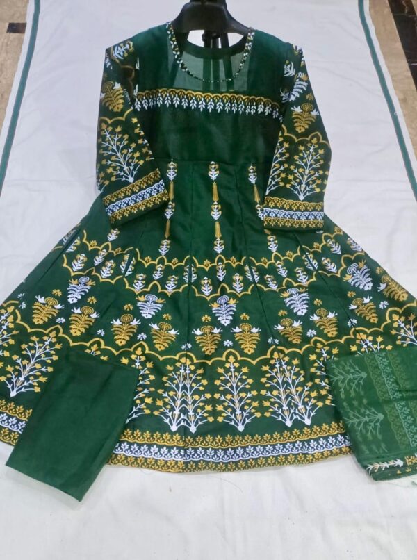 Elegant Teal Katan Silk Block Printed Maxi Suit - 3 Pcs Set - Image 2
