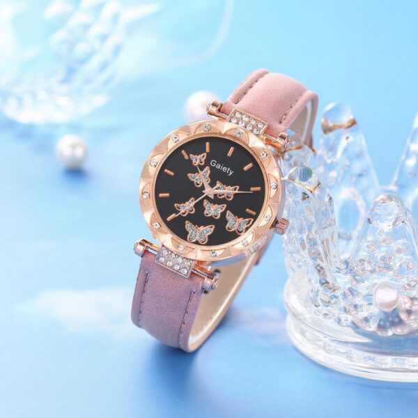 New TikTok Popular Women's Watch Fashion Personality Simple Watch Butterfly Digital Belt Watch suit